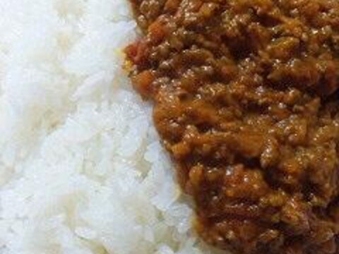 市販ルーで簡単まったりドライカレー